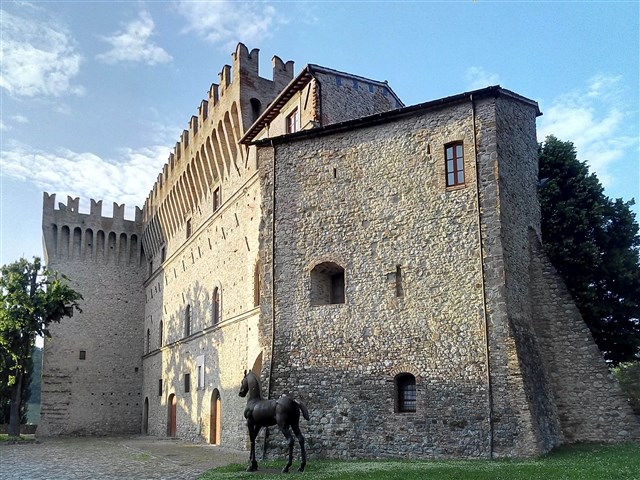Evento: Castello dei Conti Oliva - Musei aperti in notturna