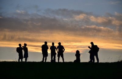 Scopri il pacchetto: Aperitivo al Tramonto con vista mozzafiato e costellazioni estive nel Parco San Bartolo - Il Ponticello Trekking